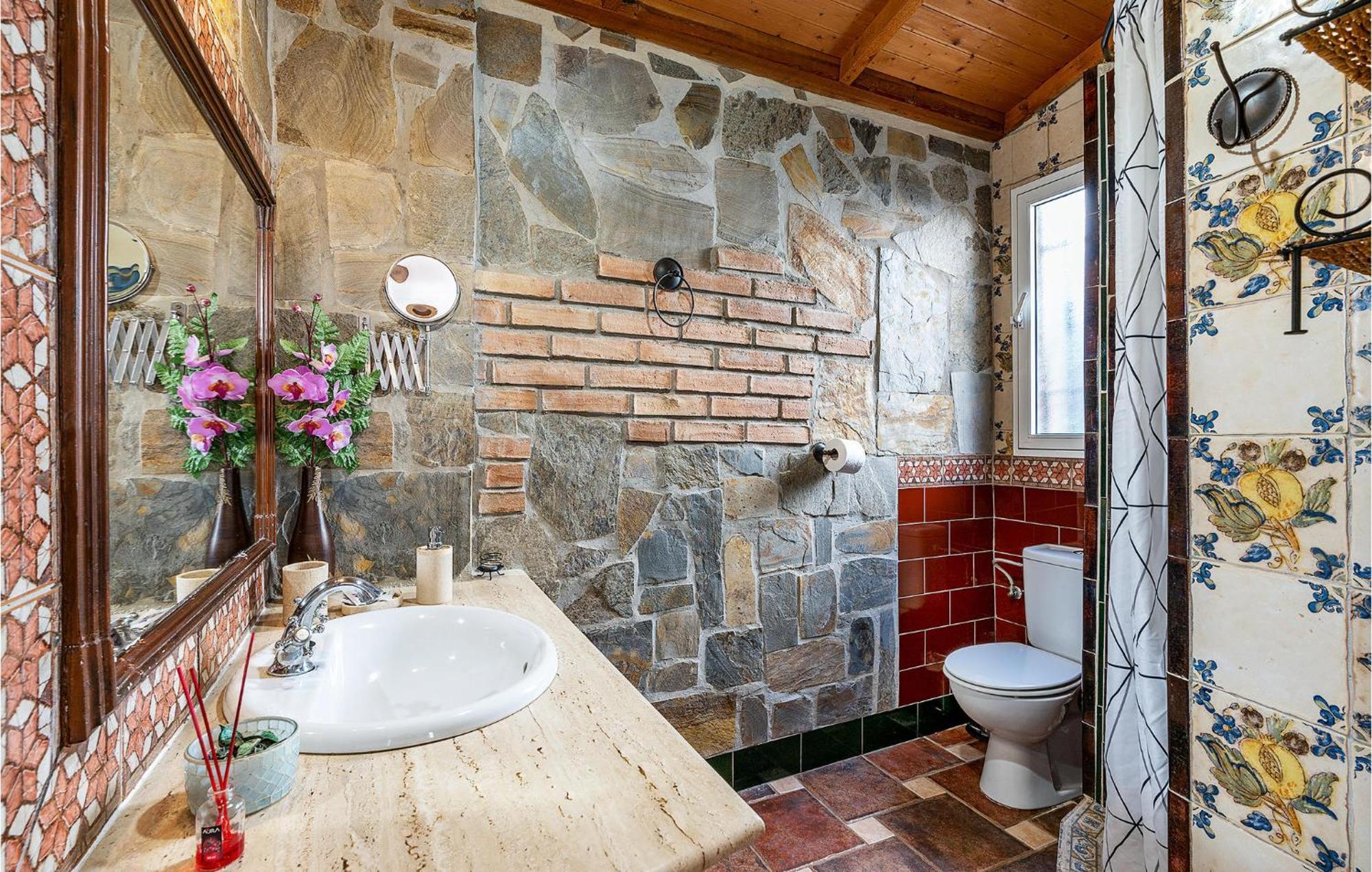 Amazing Home In Frigiliana With Kitchen Exterior foto